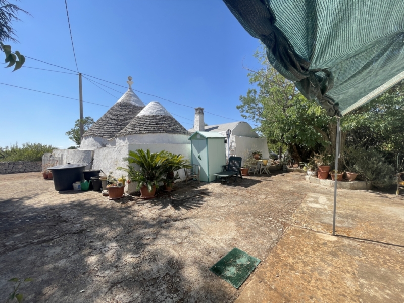 Trulli e casale